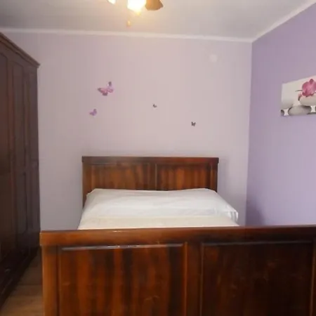Πανσιόν In With Balcony, Wi-fi Palit