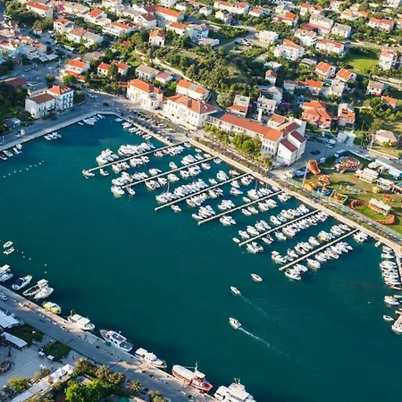 Πανσιόν In With Balcony, Wi-fi Palit